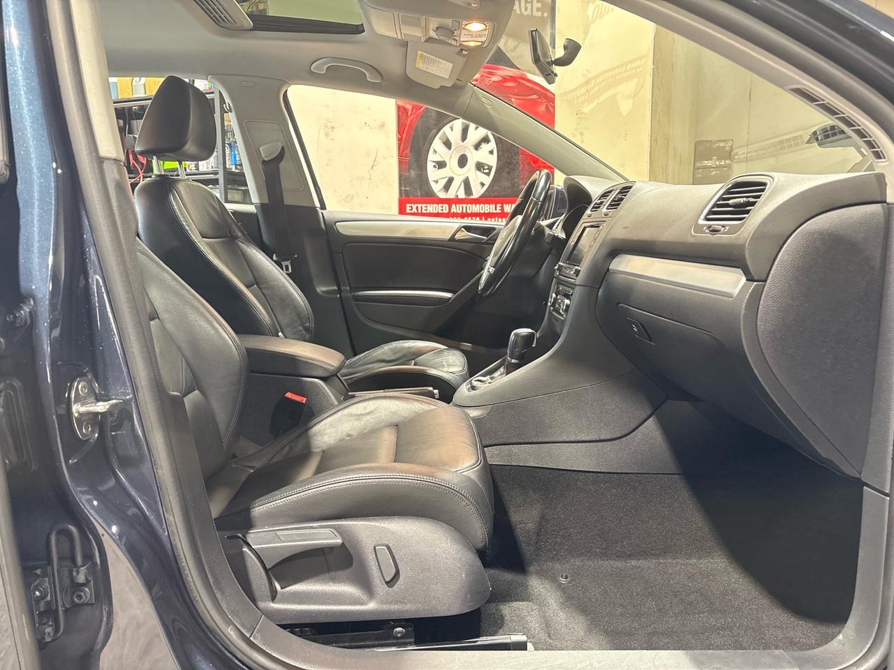 2013 Volkswagen Golf 5dr HB DSG TDI Comfortline Photo