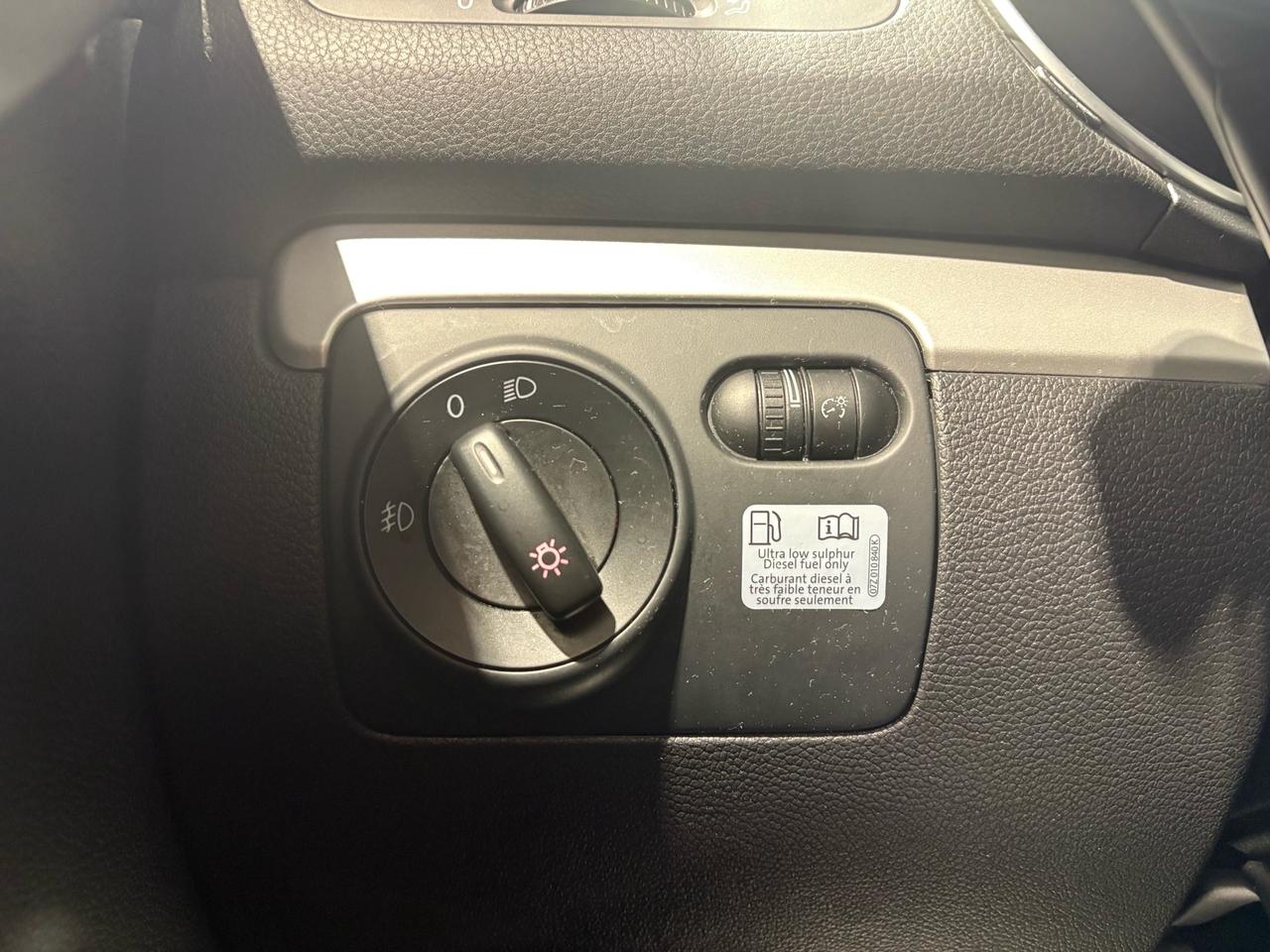 2013 Volkswagen Golf 5dr HB DSG TDI Comfortline Photo