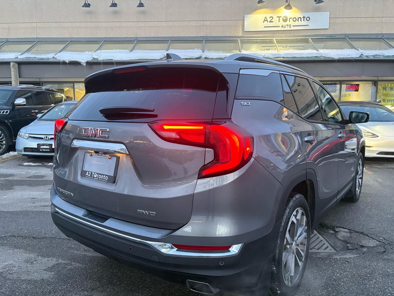 2018 GMC Terrain AWD 4DR SLT Photo4