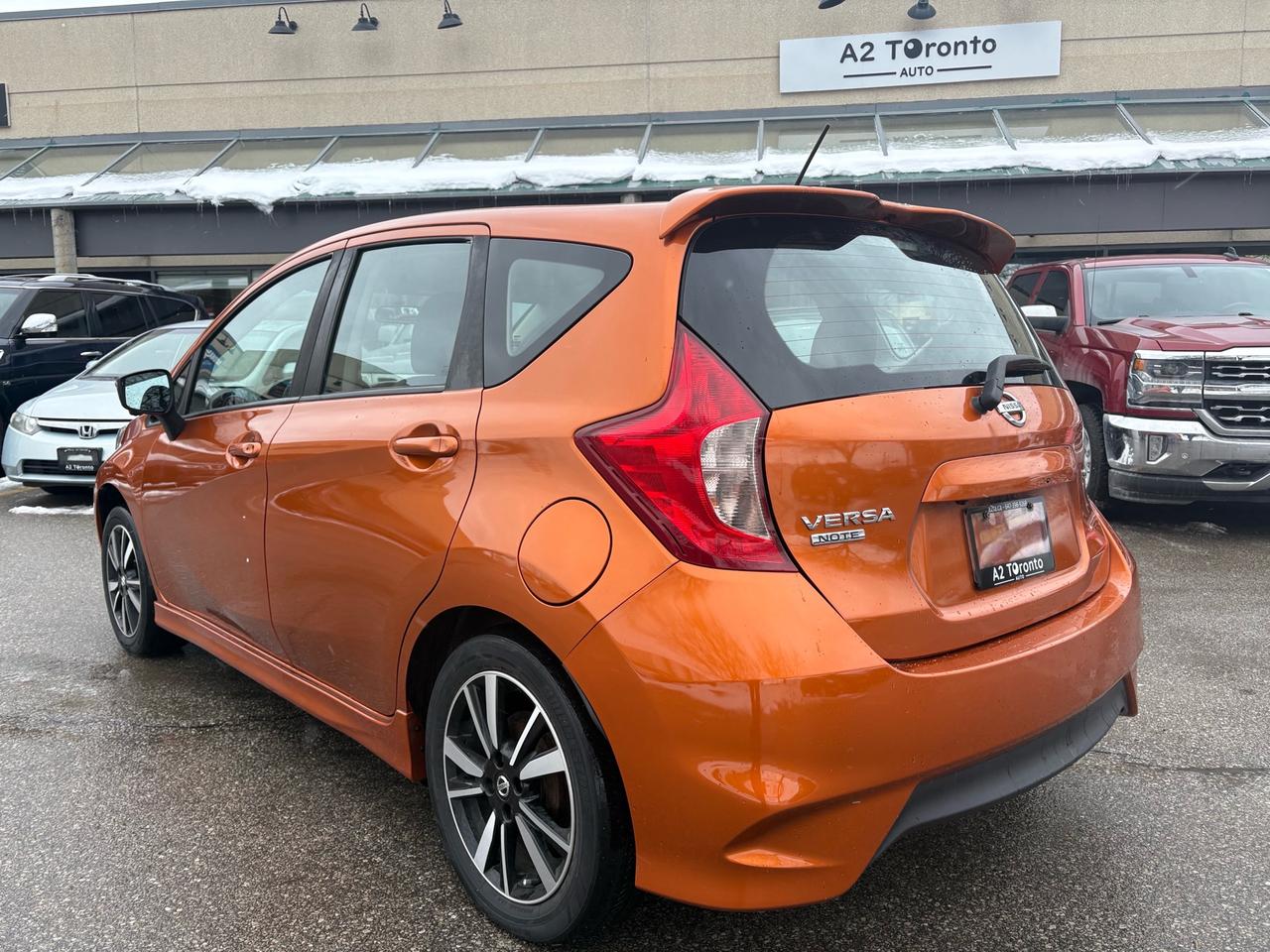 2018 Nissan Versa Note SL AUTO Photo