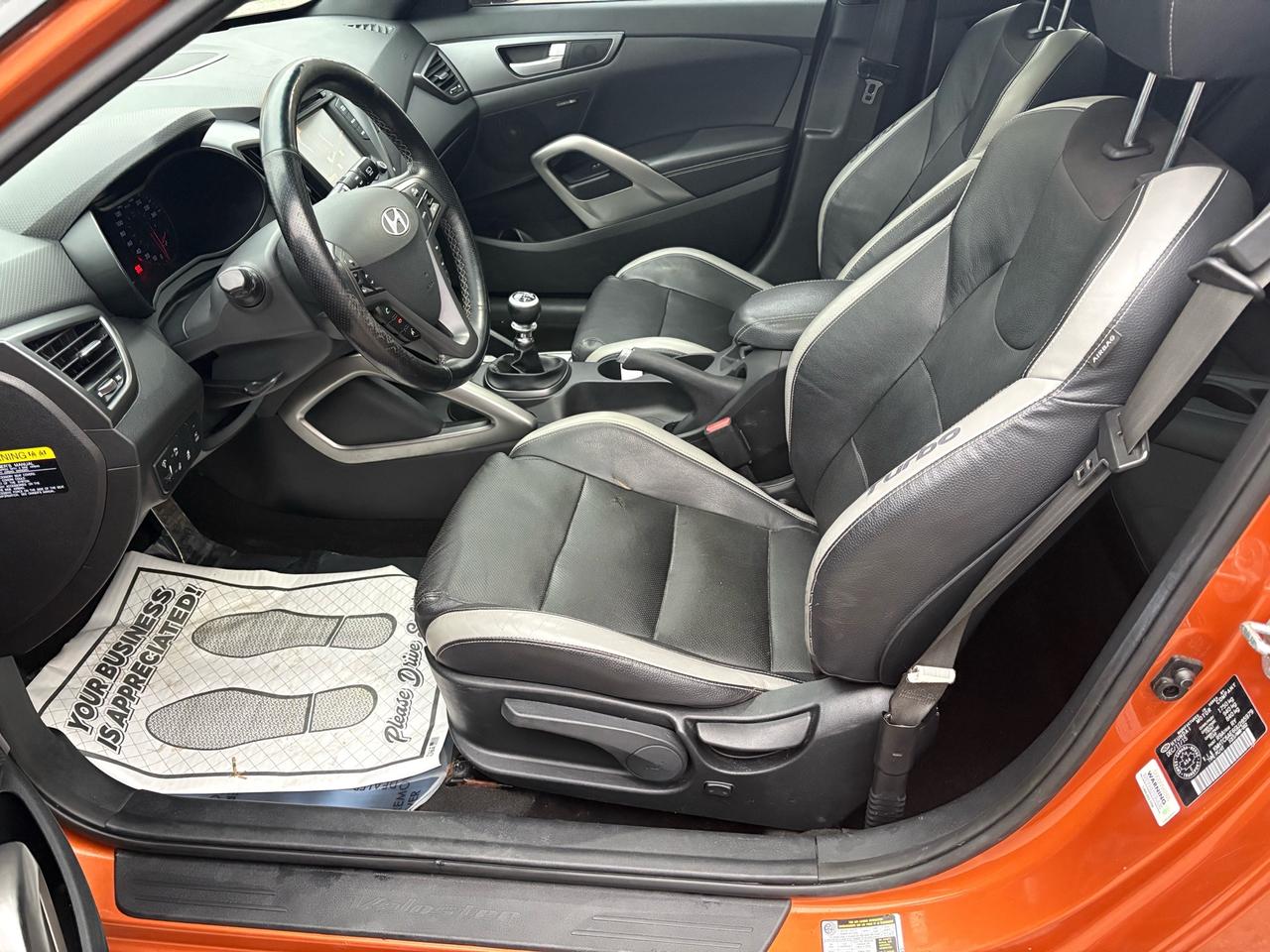 2016 Hyundai Veloster 3dr Cpe Man Turbo Photo