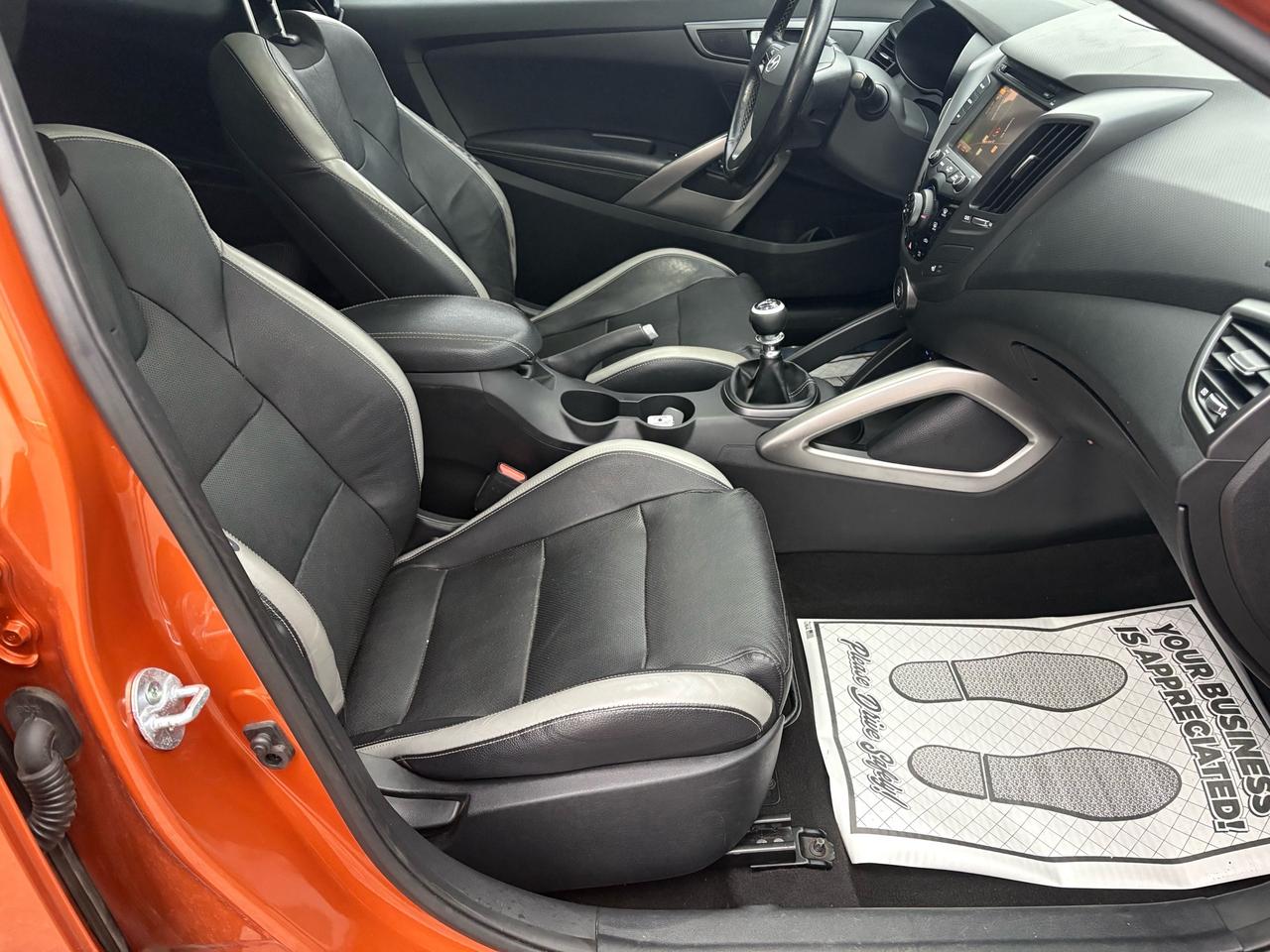 2016 Hyundai Veloster 3dr Cpe Man Turbo Photo