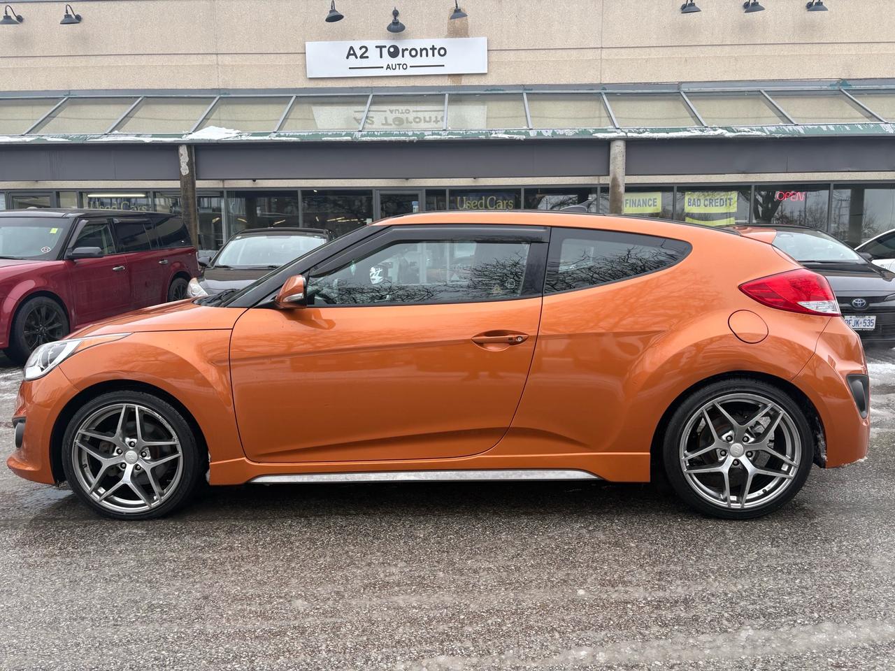 2016 Hyundai Veloster 3dr Cpe Man Turbo Photo