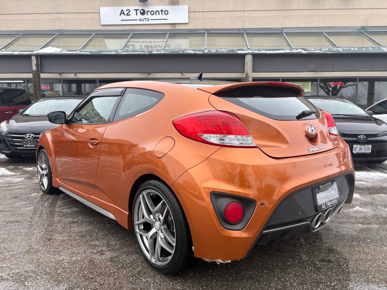 2016 Hyundai Veloster 3dr Cpe Man Turbo Photo