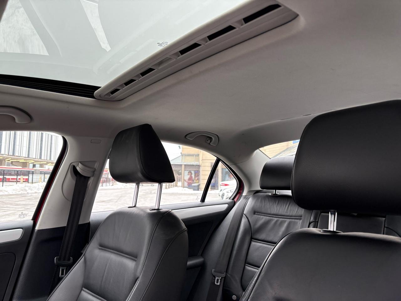 2015 Volkswagen Jetta 4dr Hybrid TSI DSG *Ltd Avail* Photo
