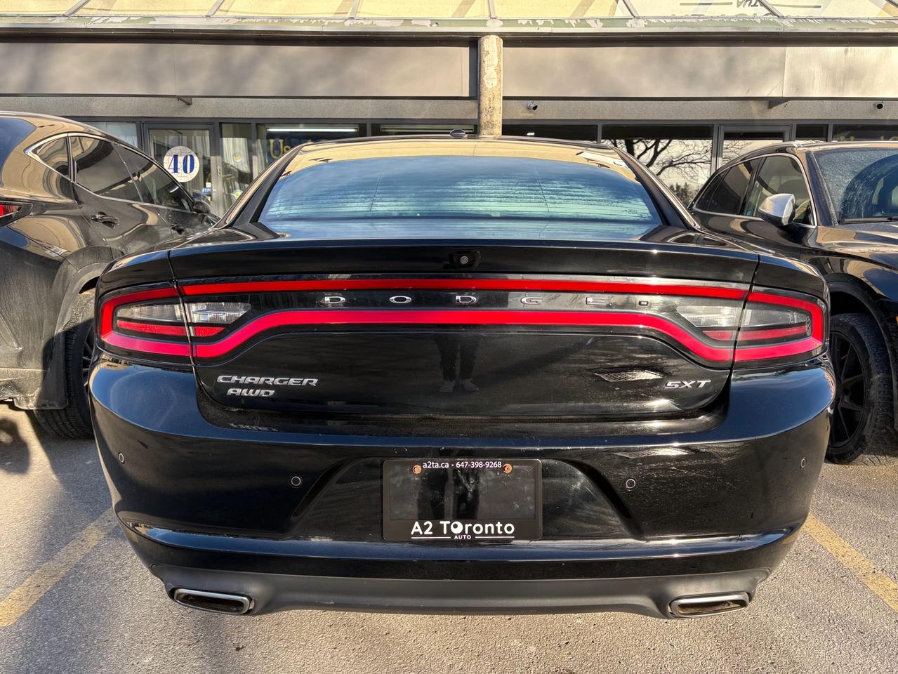 2016 Dodge Charger 4dr Sdn SXT AWD Photo