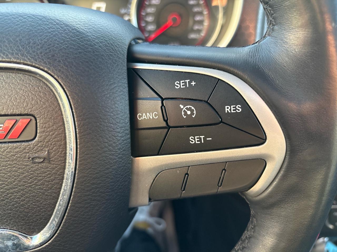 2016 Dodge Charger 4dr Sdn SXT AWD Photo