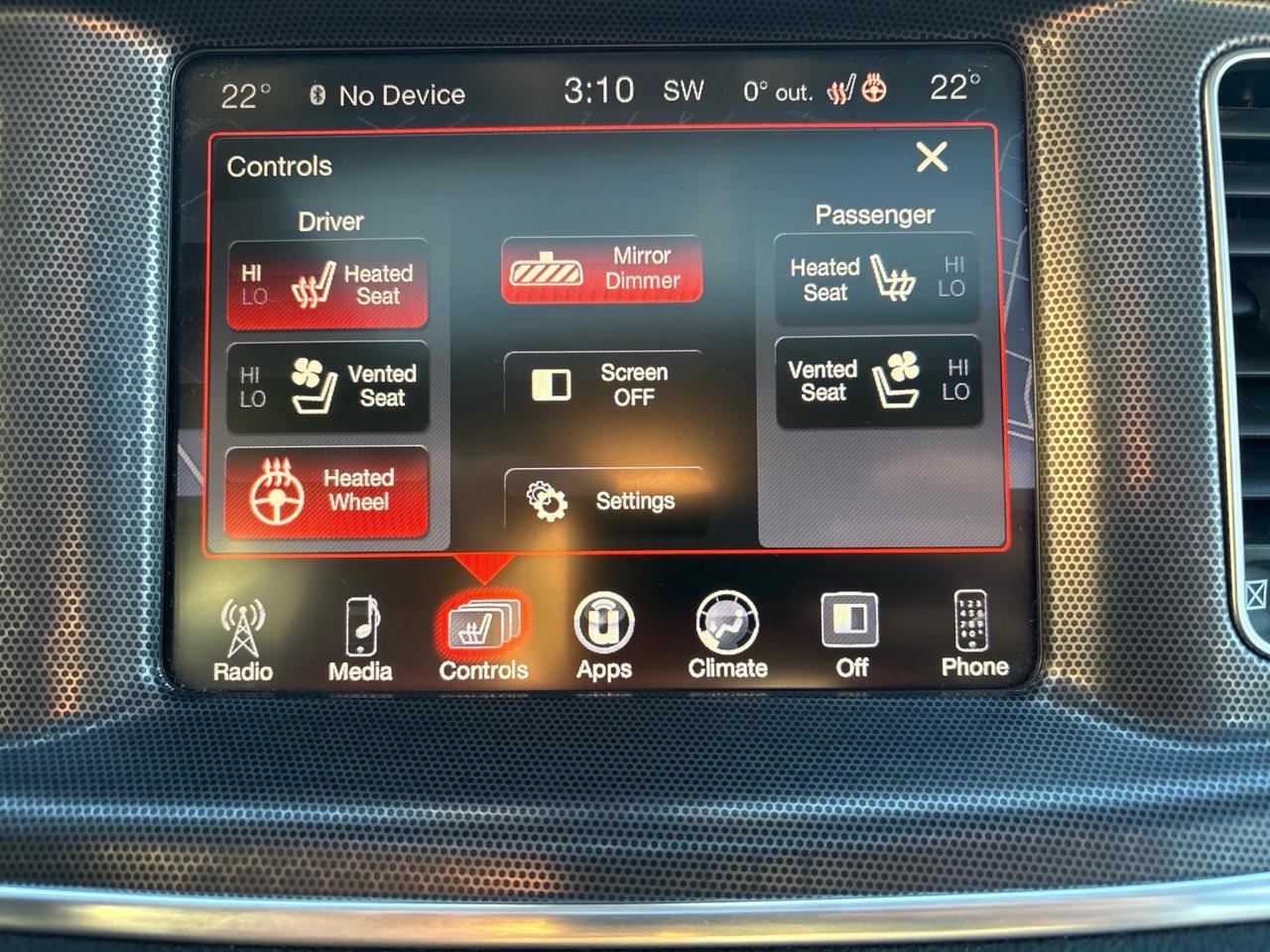 2016 Dodge Charger 4dr Sdn SXT AWD Photo