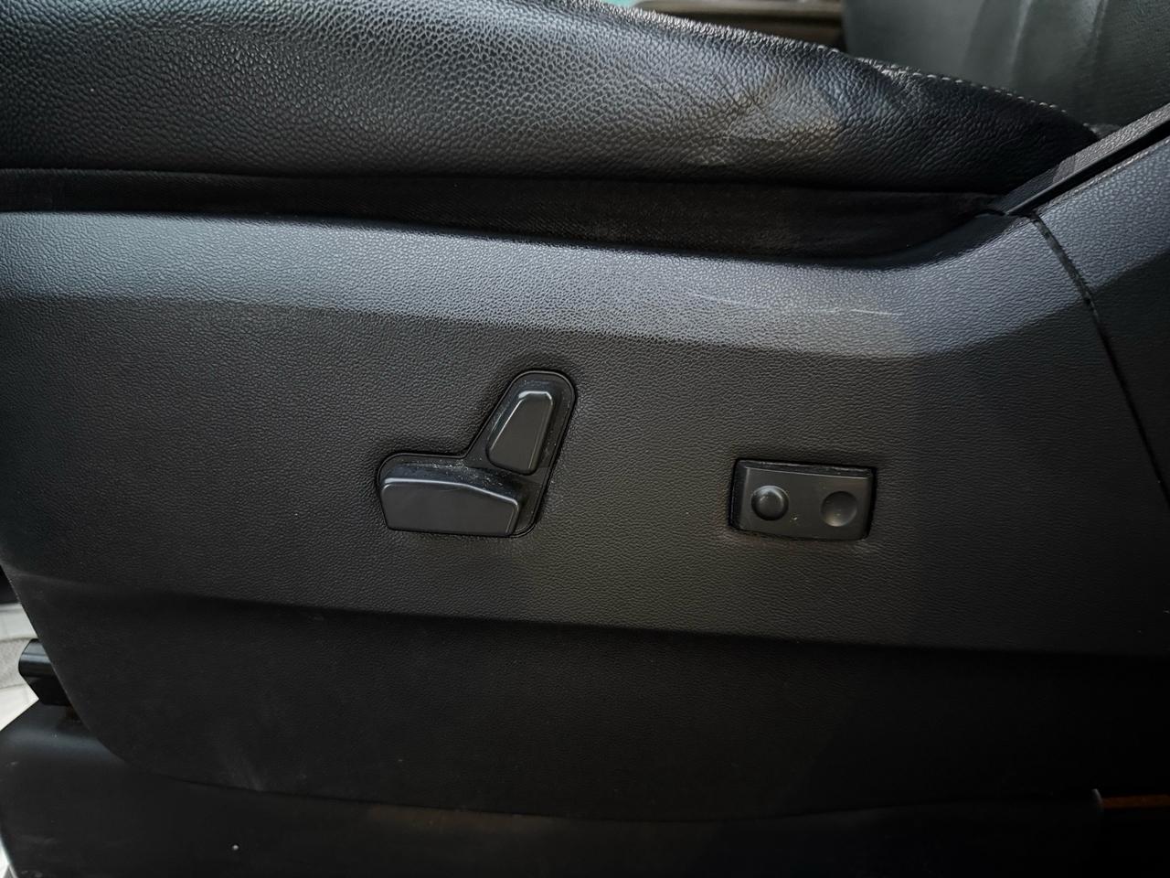 2015 Dodge Grand Caravan 4dr Wgn Crew Plus Photo