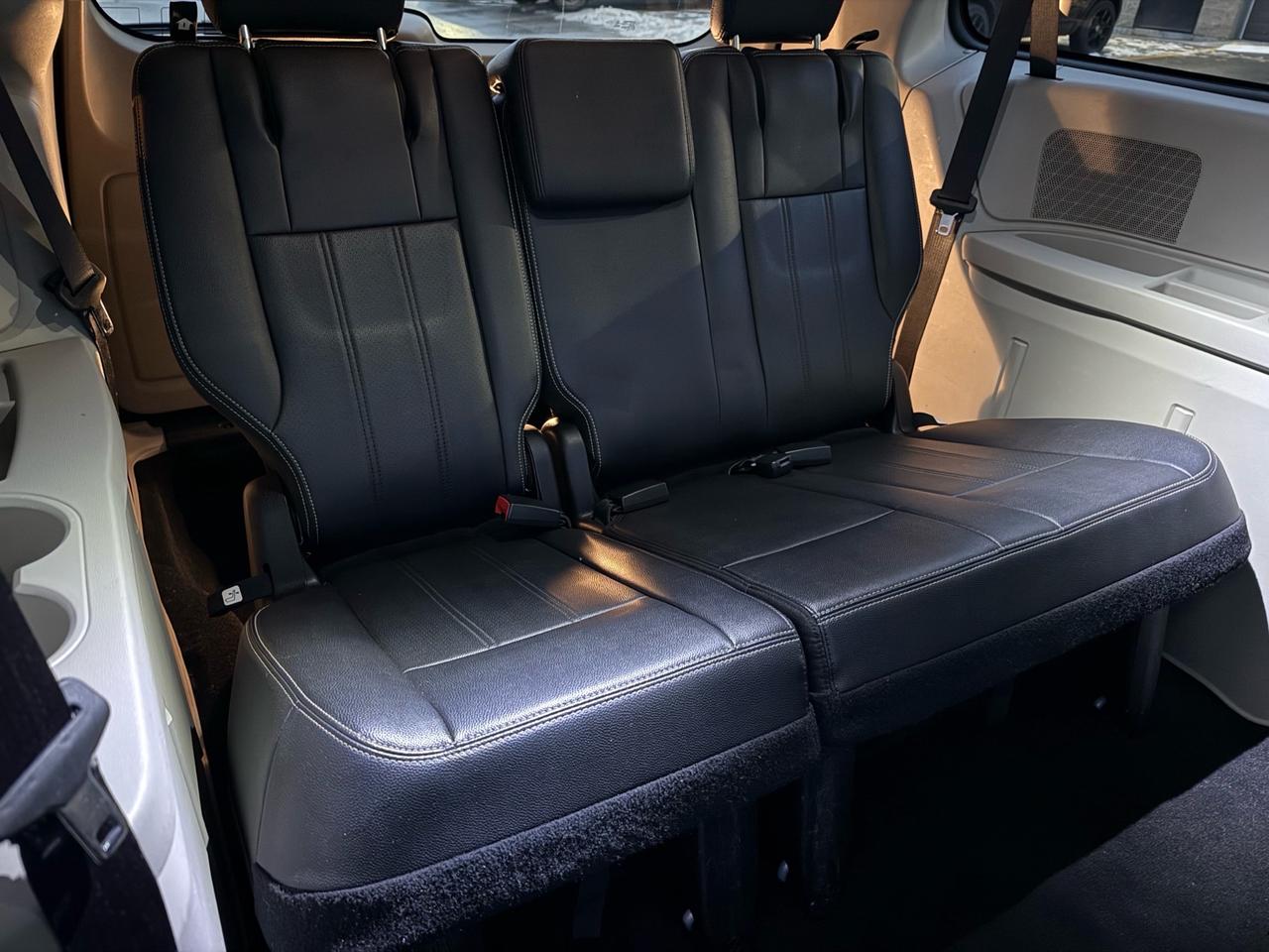 2015 Dodge Grand Caravan 4dr Wgn Crew Plus Photo