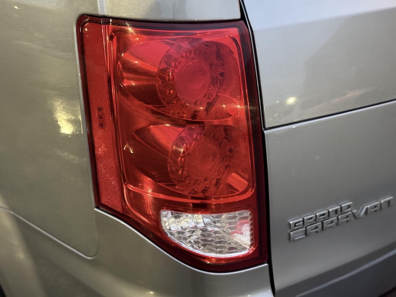 2015 Dodge Grand Caravan 4dr Wgn Crew Plus Photo