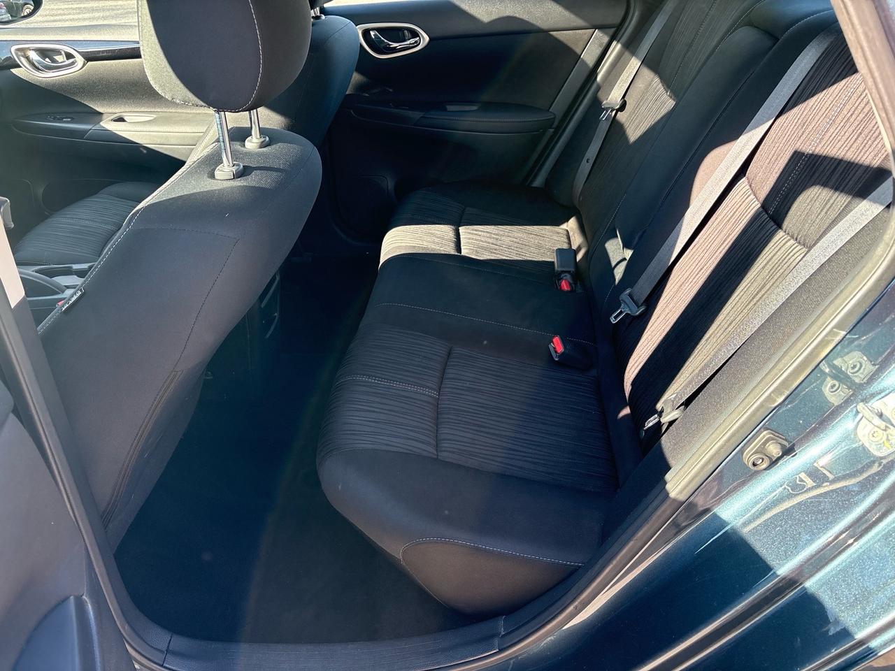 2018 Nissan Sentra SV AUTO Photo