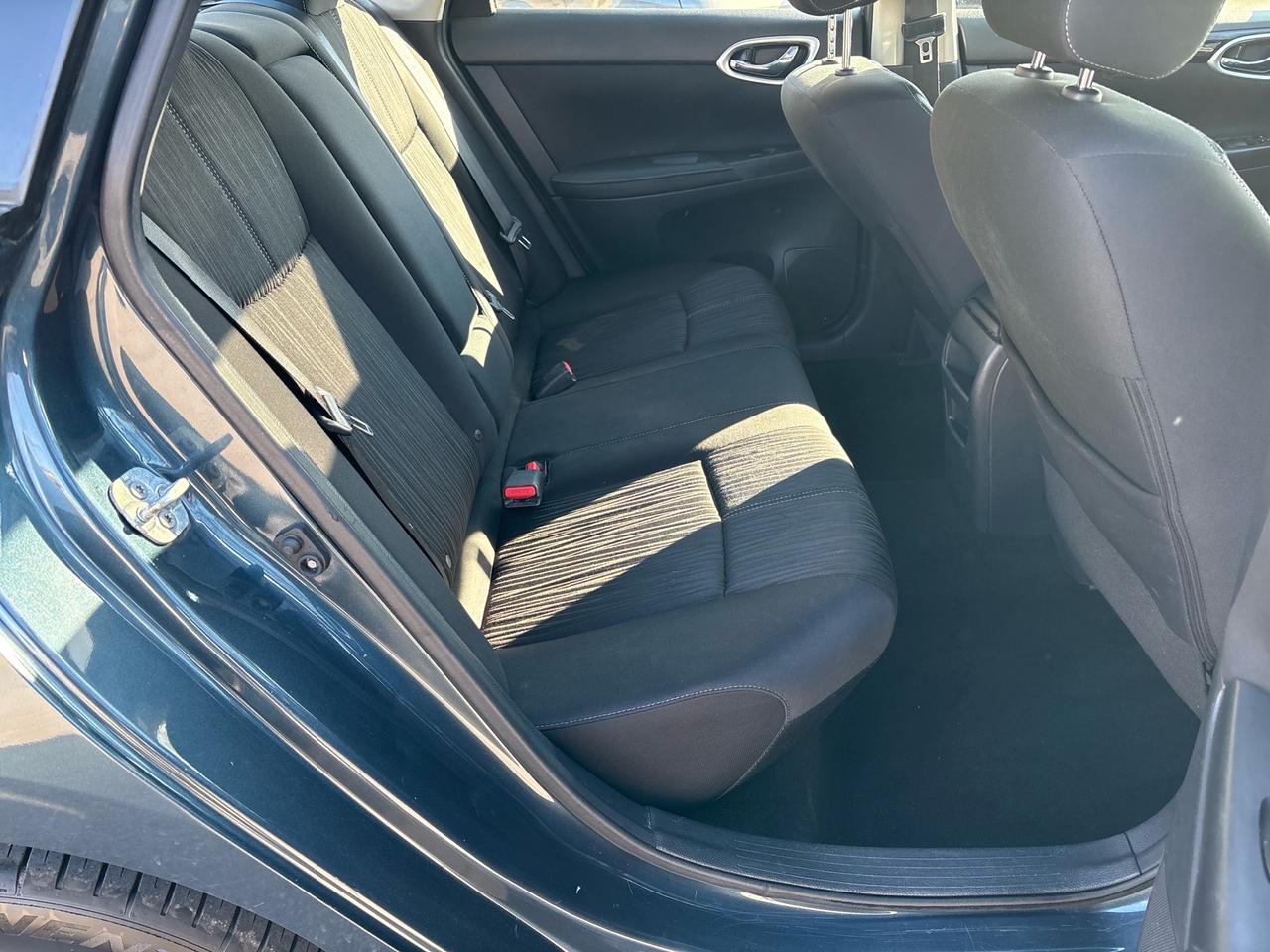 2018 Nissan Sentra SV AUTO Photo
