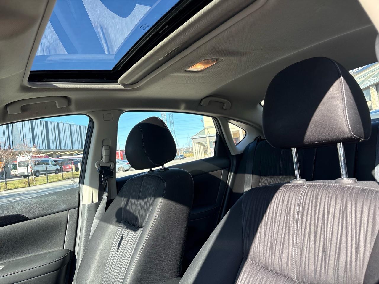 2018 Nissan Sentra SV AUTO Photo