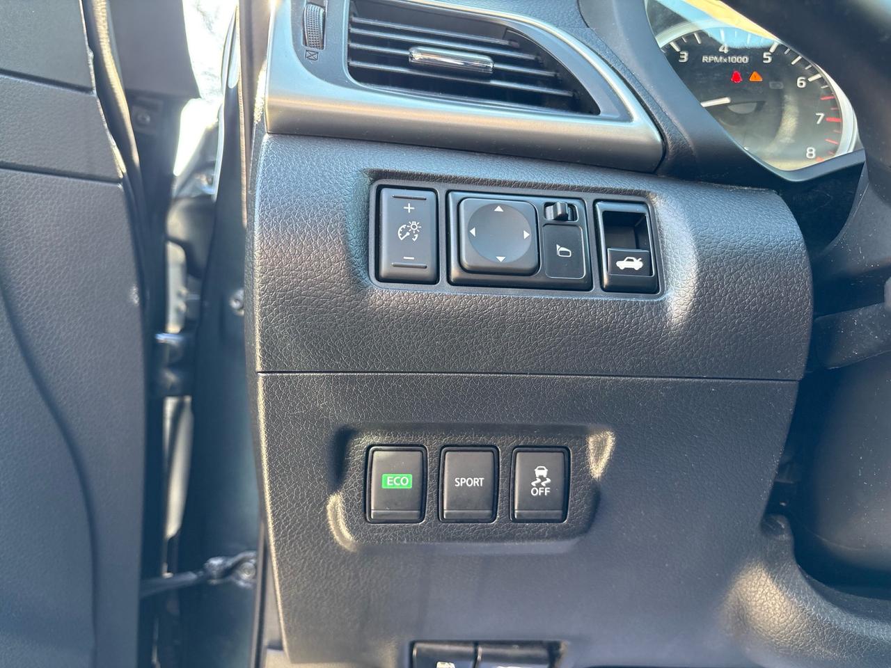2018 Nissan Sentra SV AUTO Photo