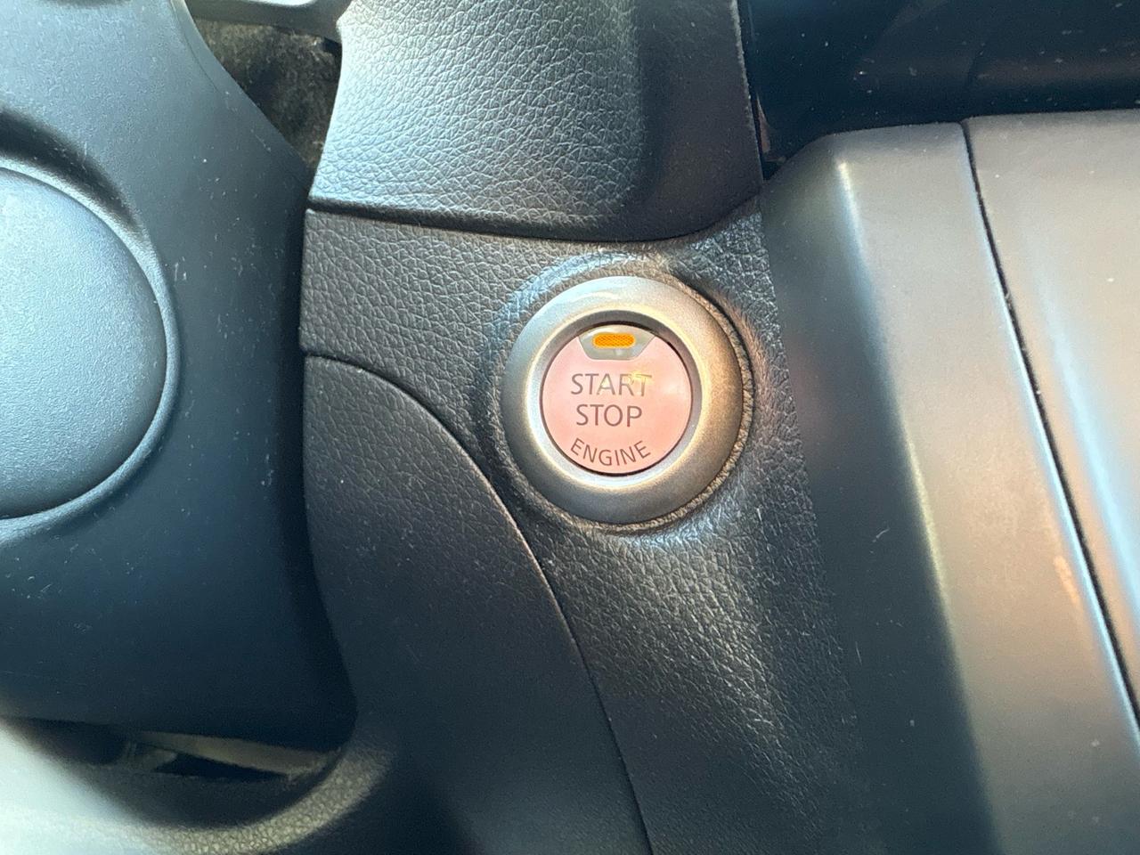 2018 Nissan Sentra SV AUTO Photo