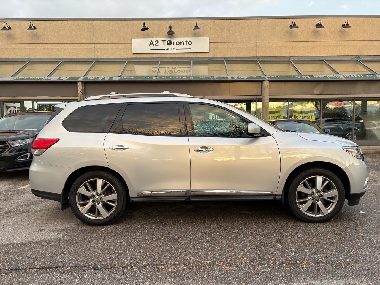 2014 Nissan Pathfinder 4WD 4DR PLATINUM Photo3