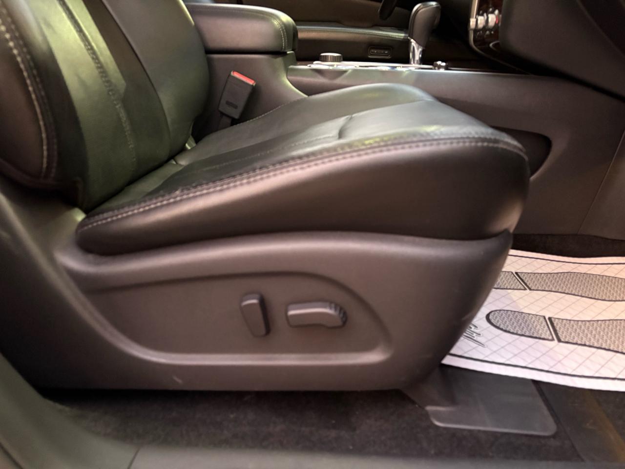 2014 Nissan Pathfinder 4WD 4DR PLATINUM Photo