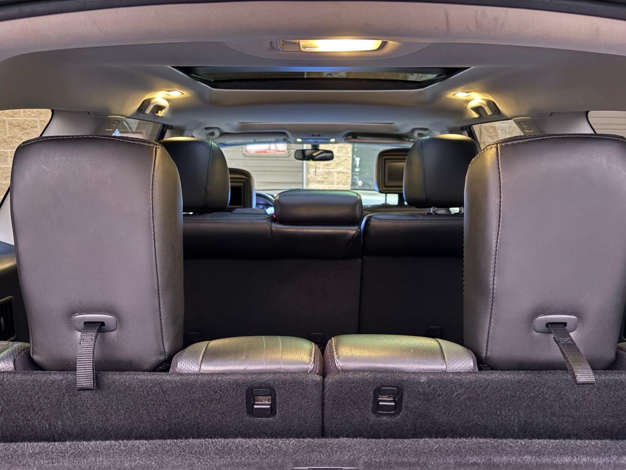 2014 Nissan Pathfinder 4WD 4DR PLATINUM Photo