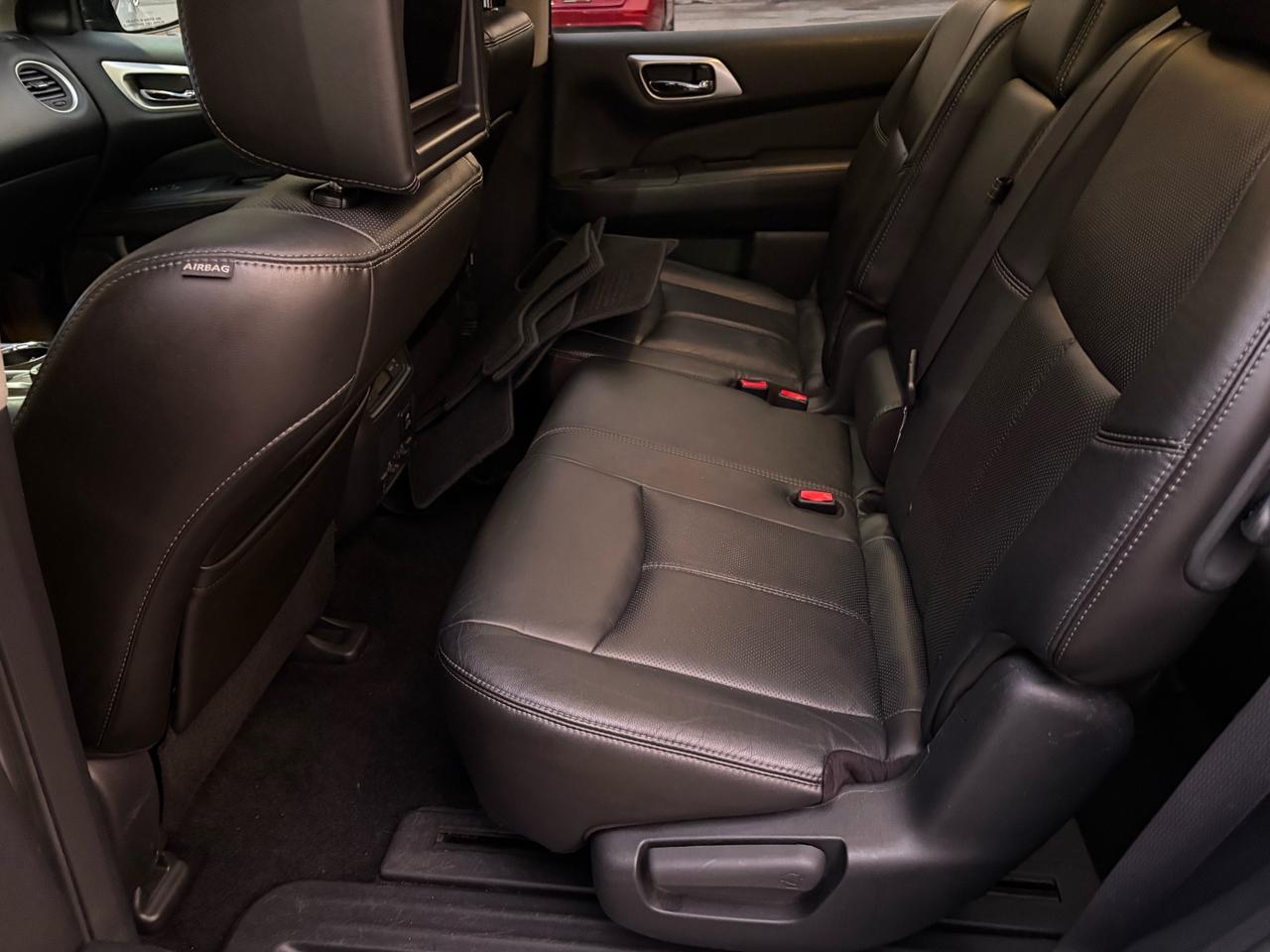 2014 Nissan Pathfinder 4WD 4DR PLATINUM Photo