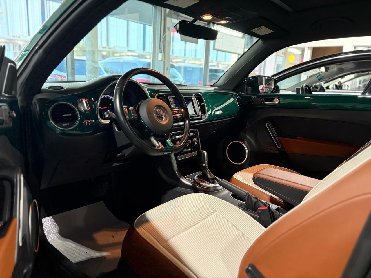 2017 Volkswagen Beetle 2dr Cpe Auto Photo
