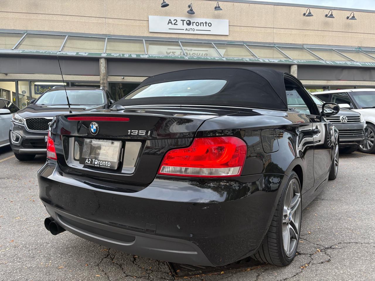 2012 BMW 1 Series 2dr Cabriolet 135i Photo
