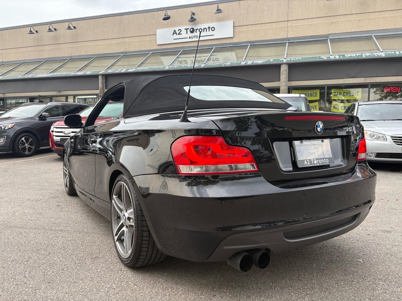 2012 BMW 1 Series 2dr Cabriolet 135i Photo