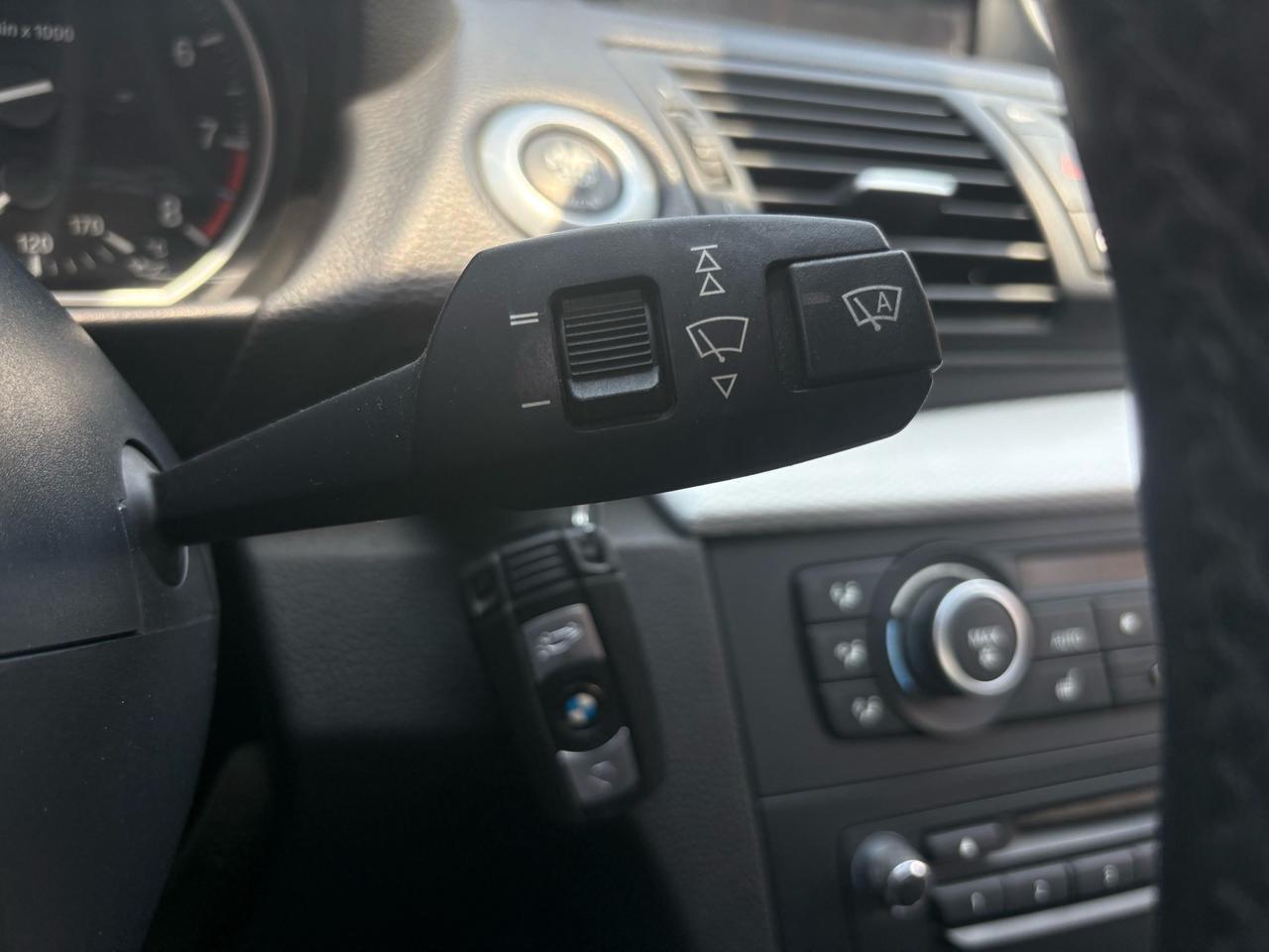 2012 BMW 1 Series 2dr Cabriolet 135i Photo