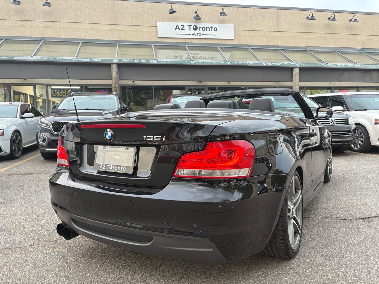 2012 BMW 1 Series 2dr Cabriolet 135i Photo