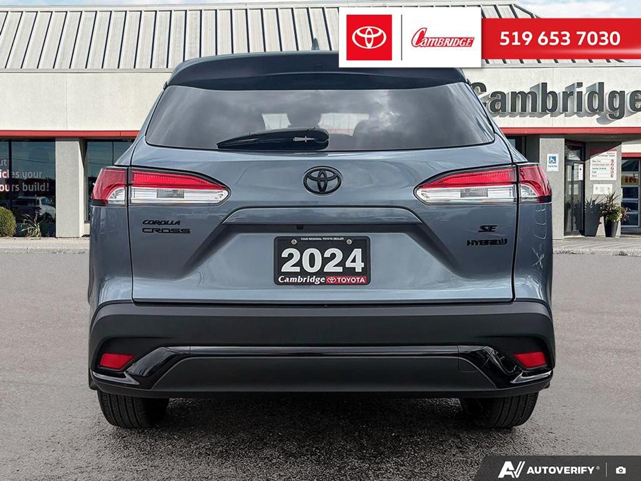 2024 Toyota Corolla Cross Hybrid SE HYBRID Photo