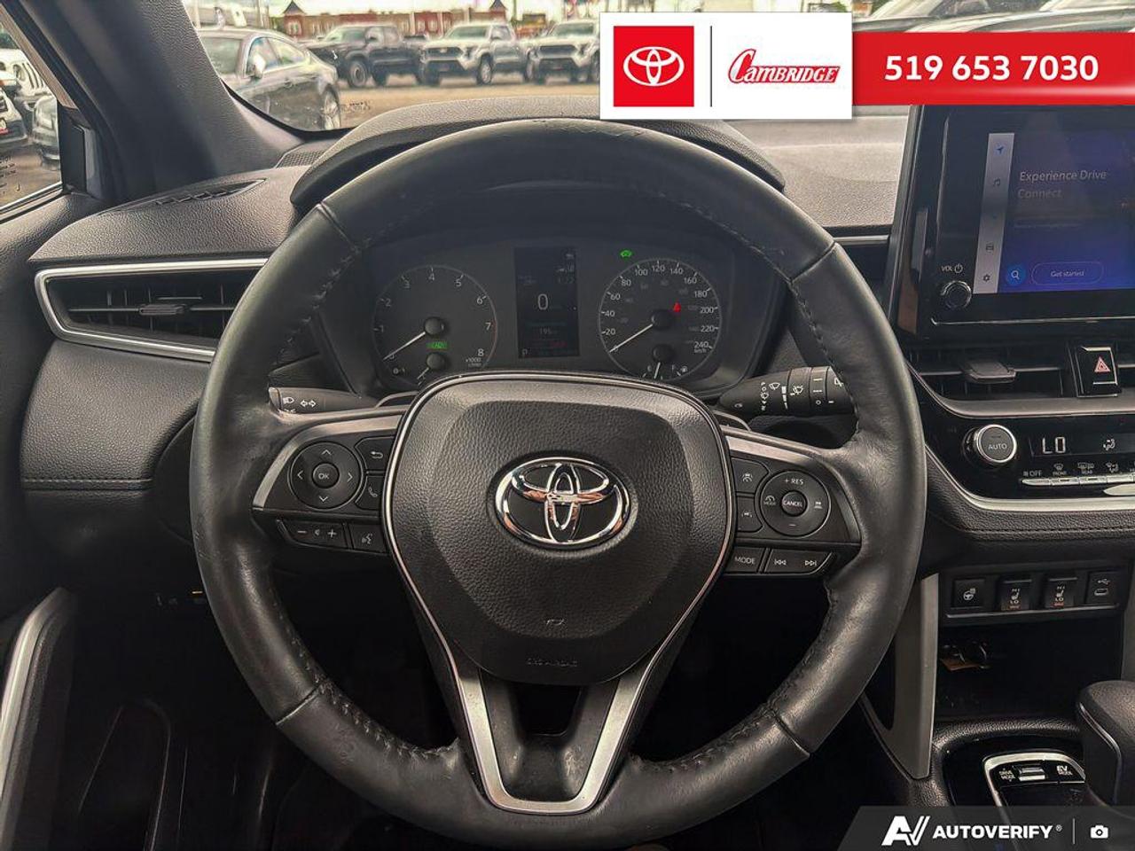 2024 Toyota Corolla Cross Hybrid SE HYBRID Photo