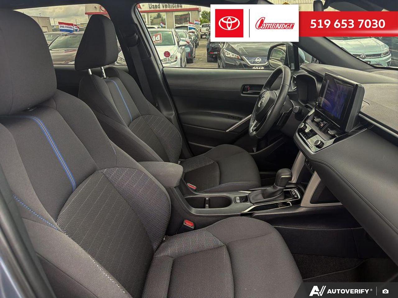 2024 Toyota Corolla Cross Hybrid SE HYBRID Photo