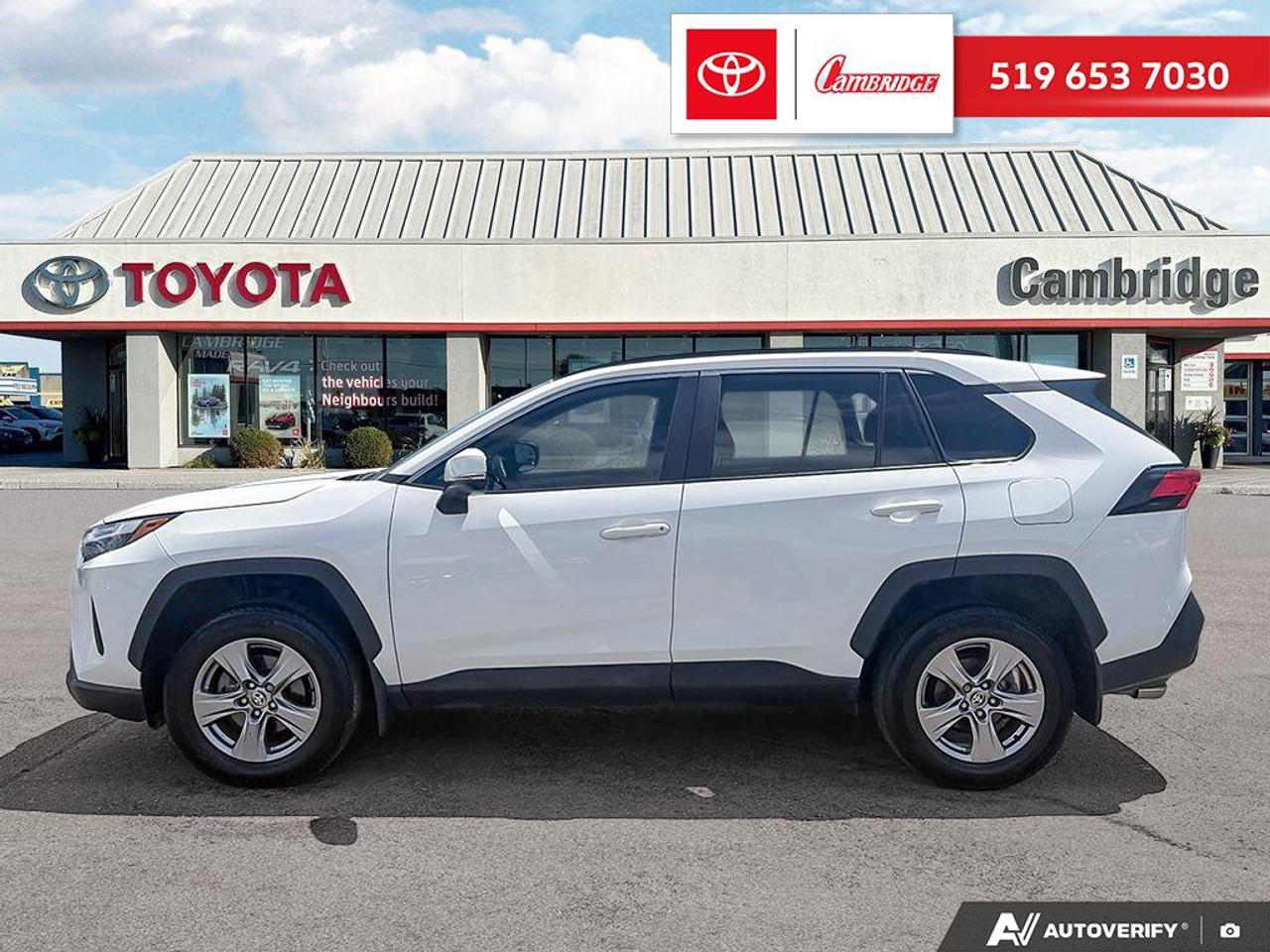 2023 Toyota RAV4 XLE Photo2