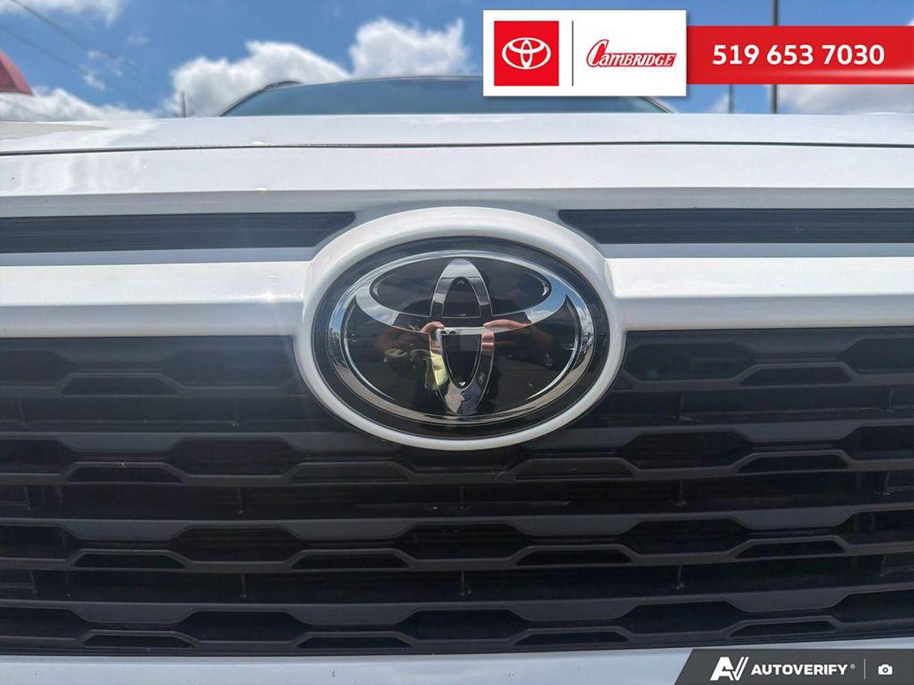 2023 Toyota RAV4 XLE Photo