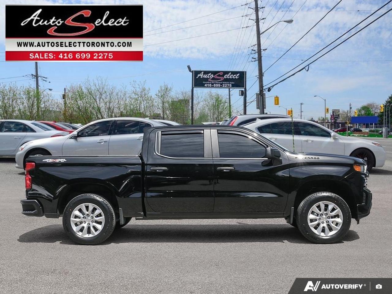 2021 Chevrolet Silverado 1500 Custom 4X4 **5.3L V8** Apple Carplay - Clean Carfax Photo2