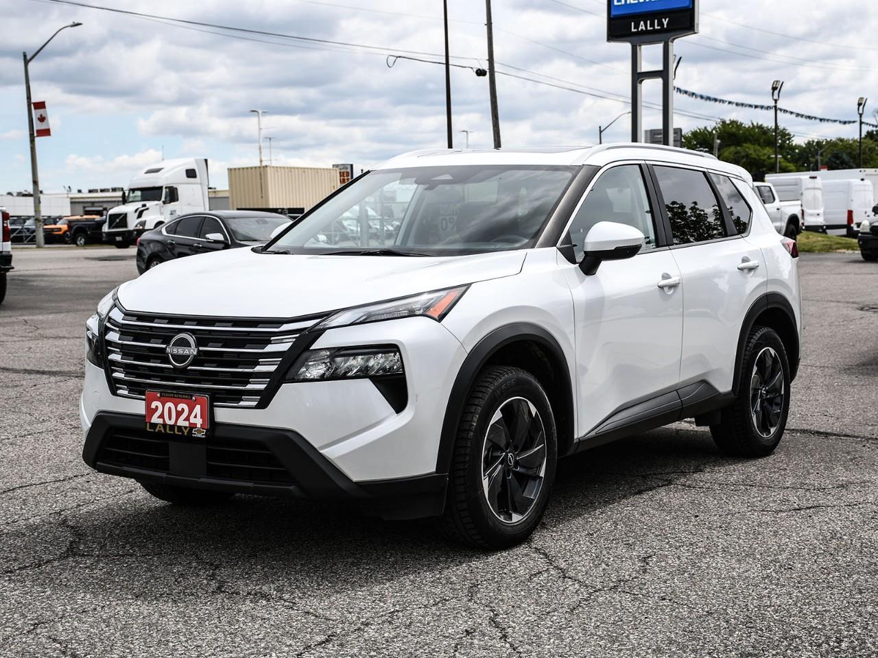 2024 Nissan Rogue SV MOONROOF Photo2