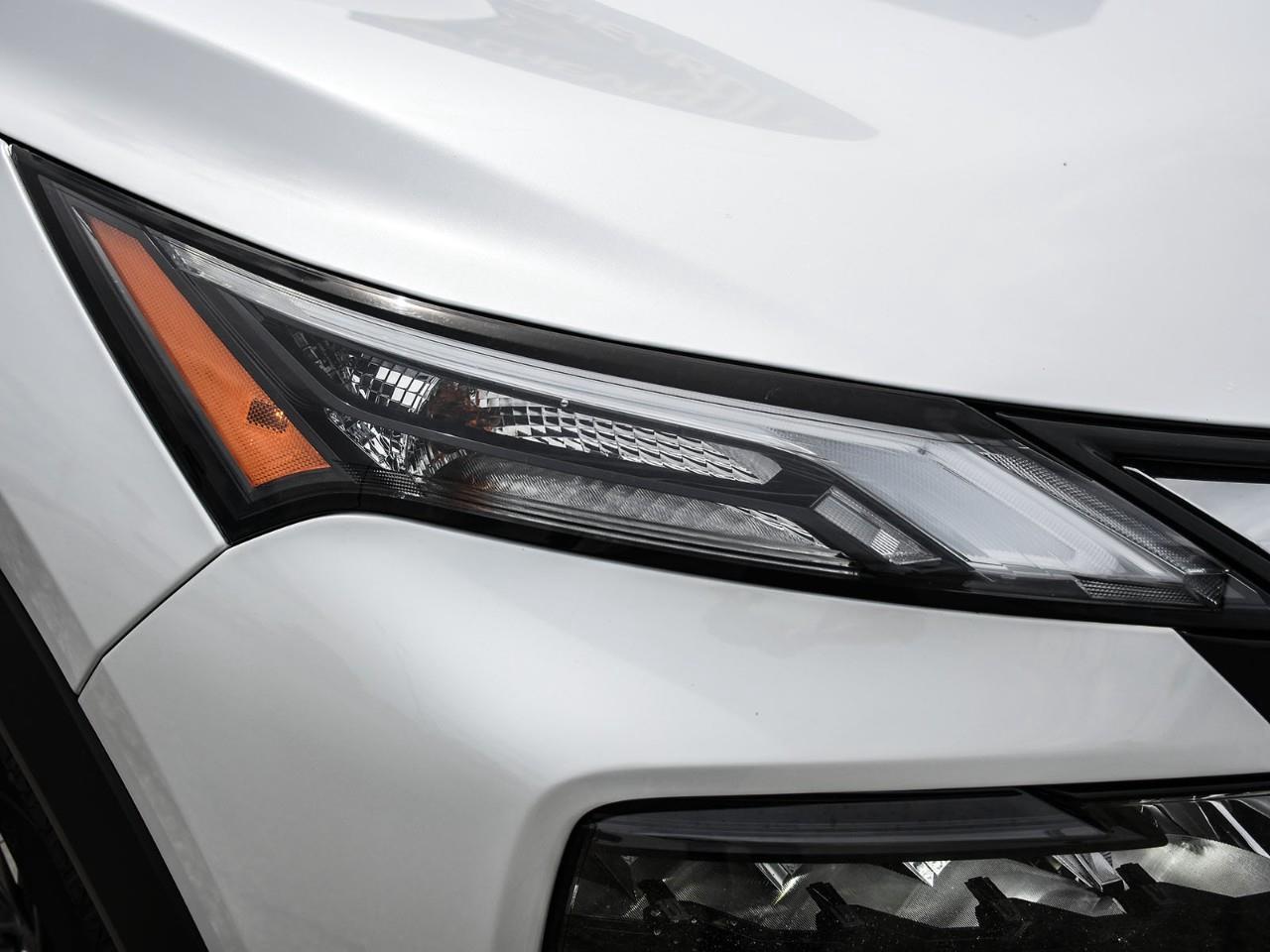 2024 Nissan Rogue SV MOONROOF Photo
