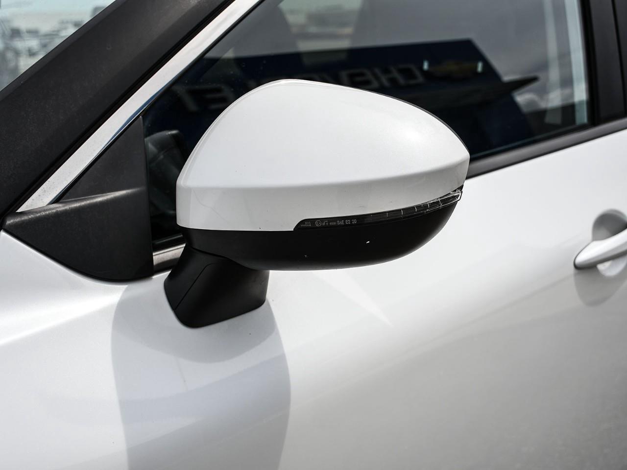 2024 Nissan Rogue SV MOONROOF Photo