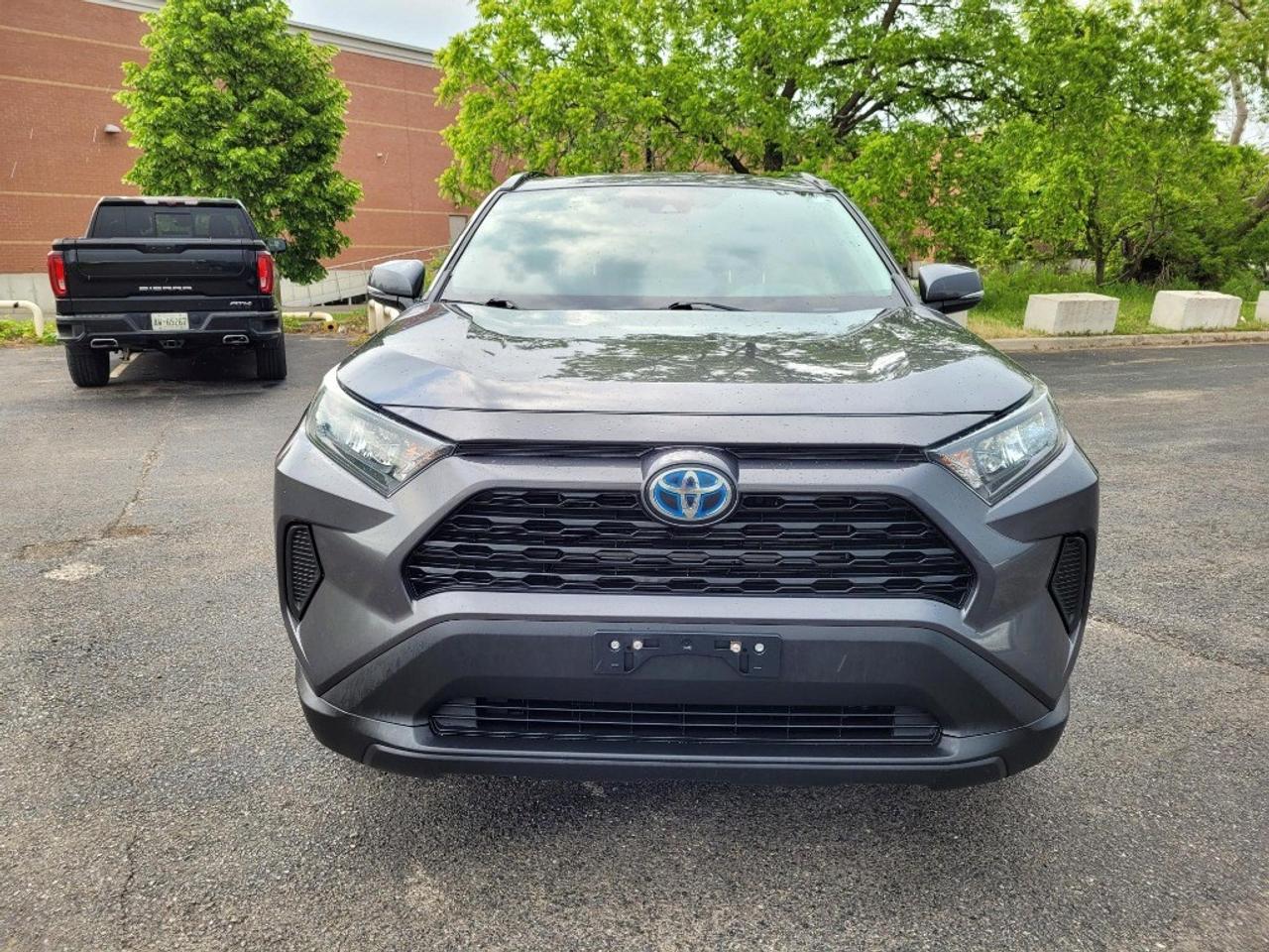 2019 Toyota RAV4 Hybrid AWD Hybrid LE Photo2