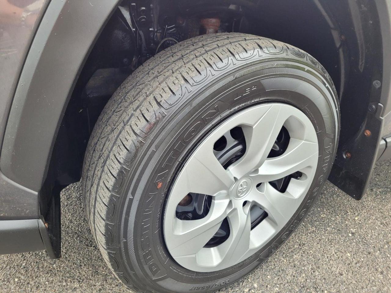 2019 Toyota RAV4 Hybrid AWD Hybrid LE Photo