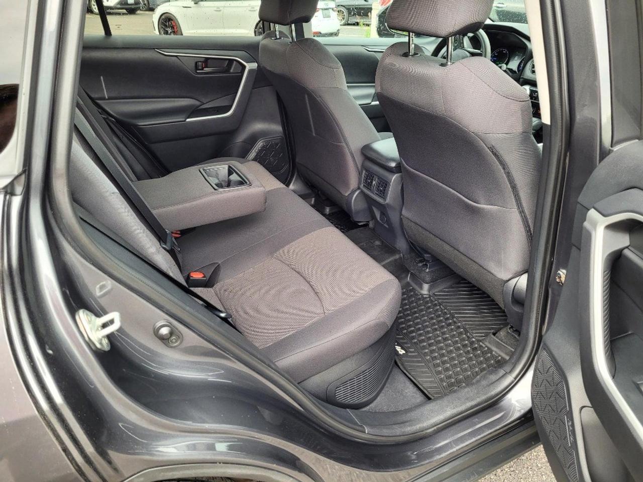 2019 Toyota RAV4 Hybrid AWD Hybrid LE Photo