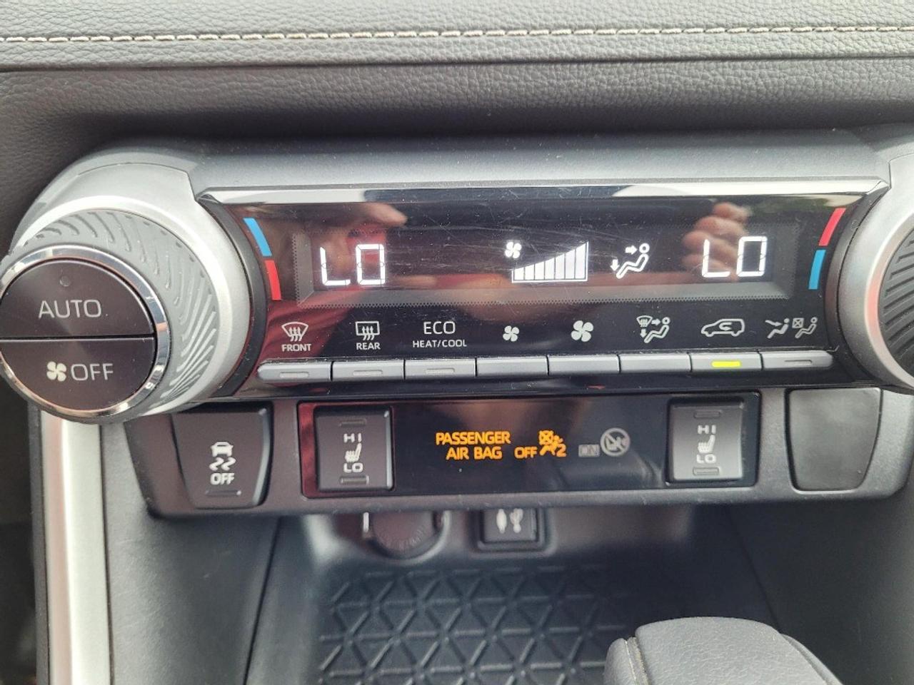 2019 Toyota RAV4 Hybrid AWD Hybrid LE Photo