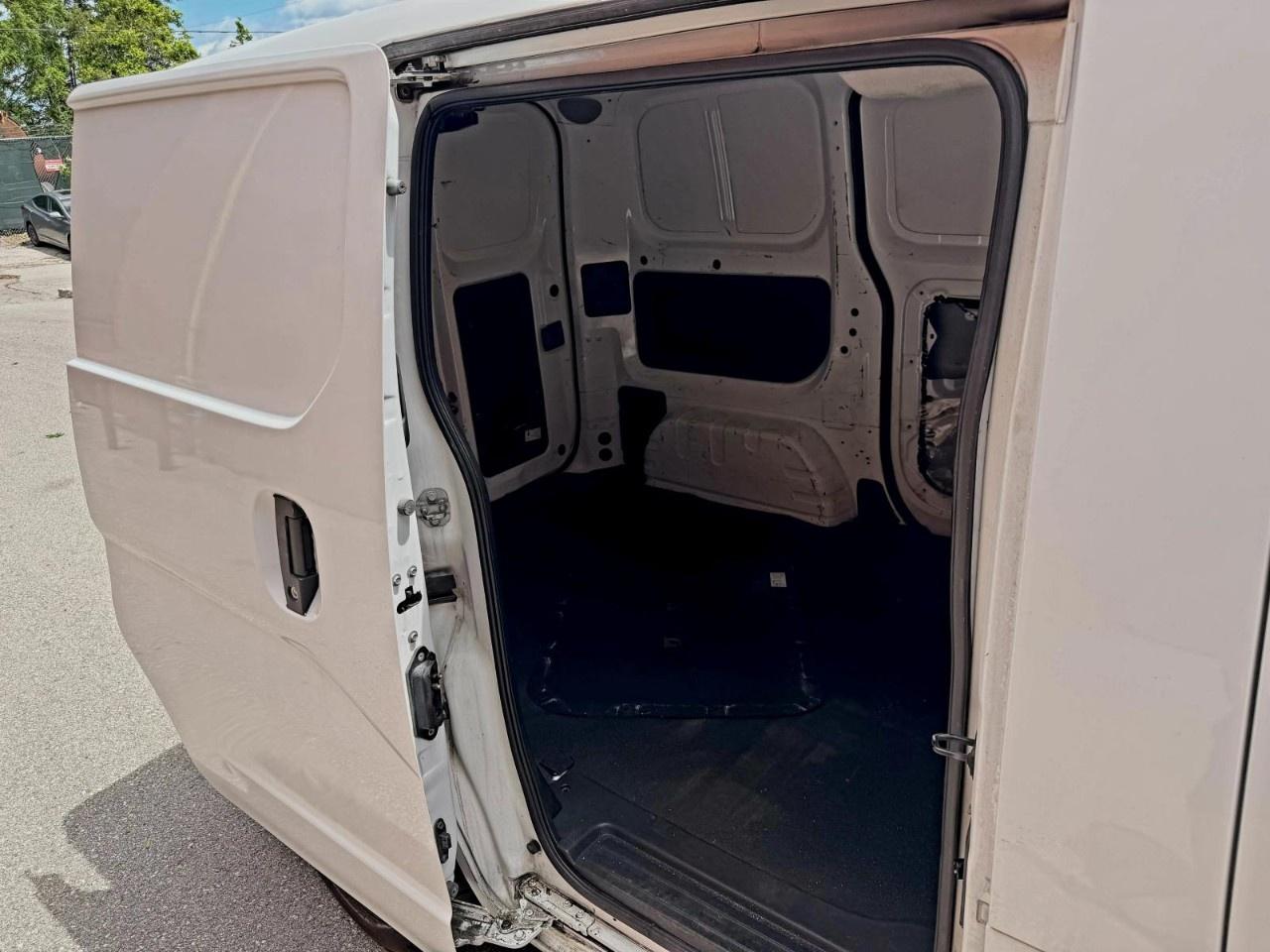 2018 Nissan NV200 Compact Cargo I4 SV Photo