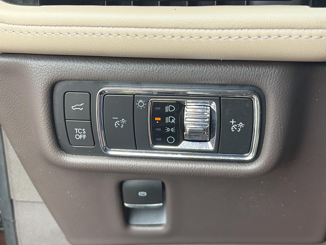 2022 Lincoln Nautilus Reserve AWD Photo