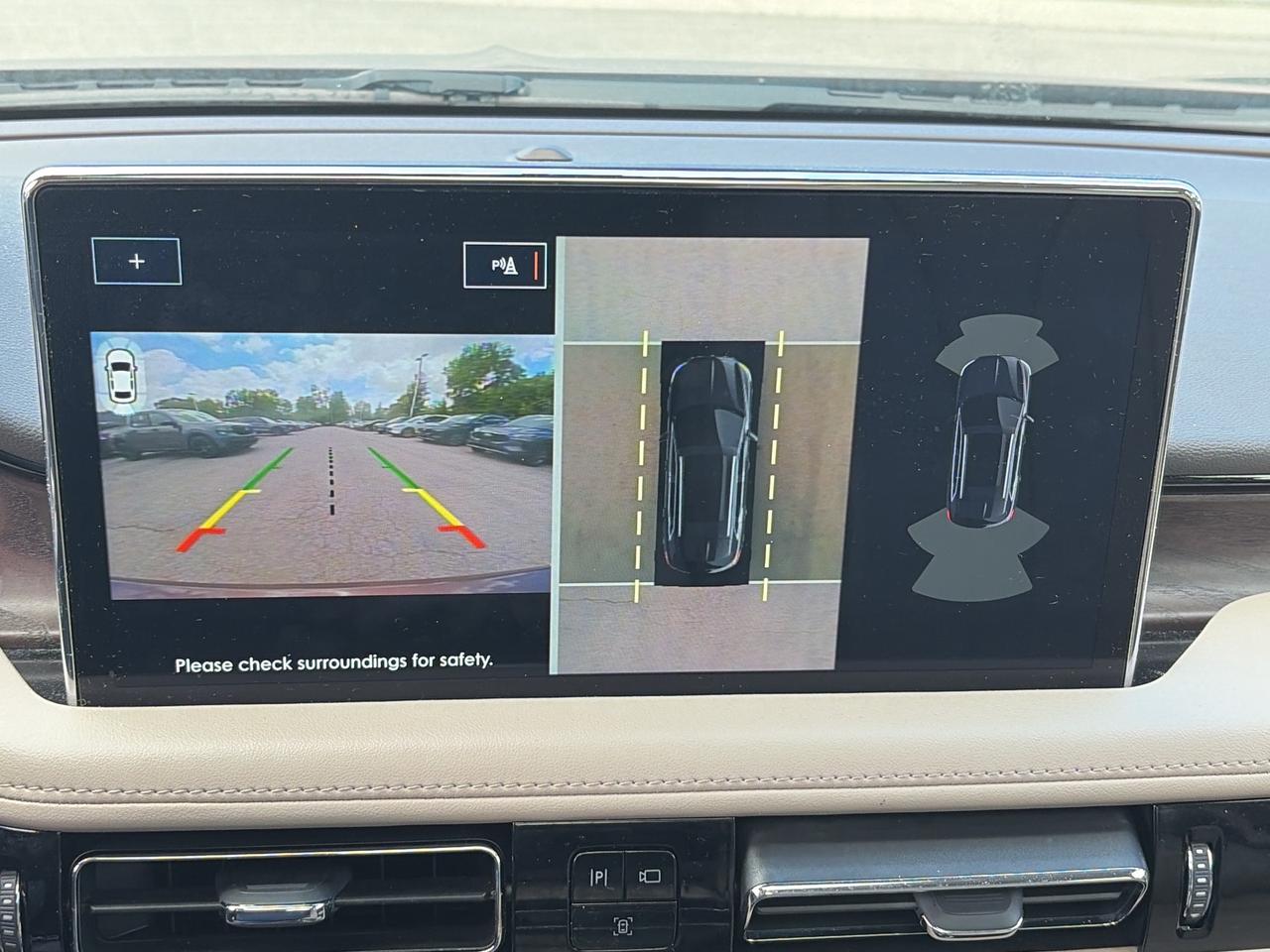 2022 Lincoln Nautilus Reserve AWD Photo