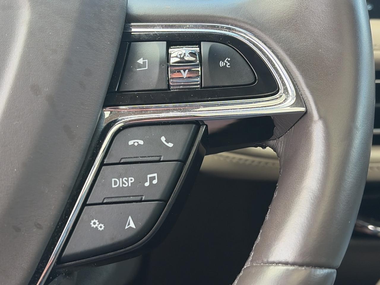 2022 Lincoln Nautilus Reserve AWD Photo