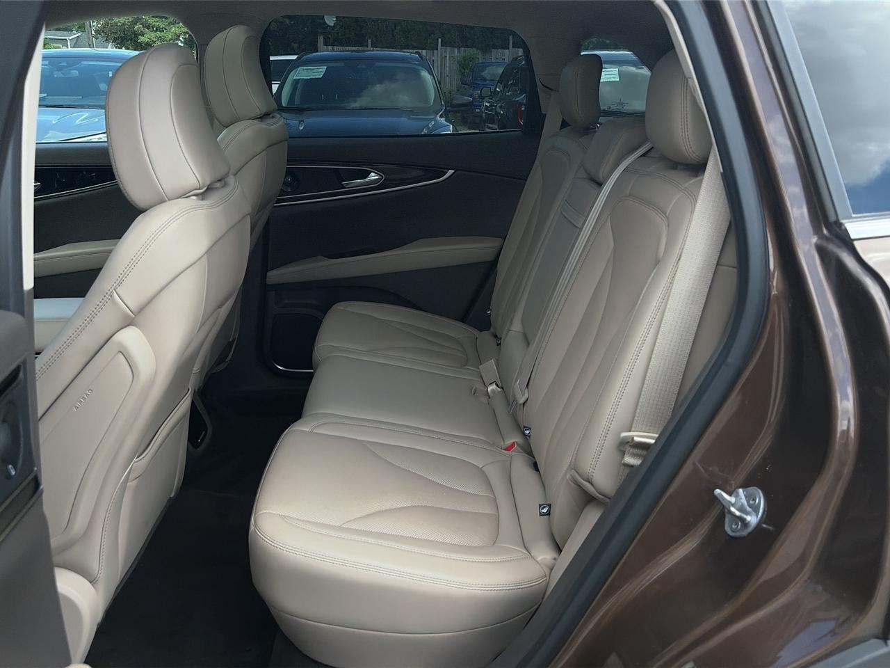2022 Lincoln Nautilus Reserve AWD Photo