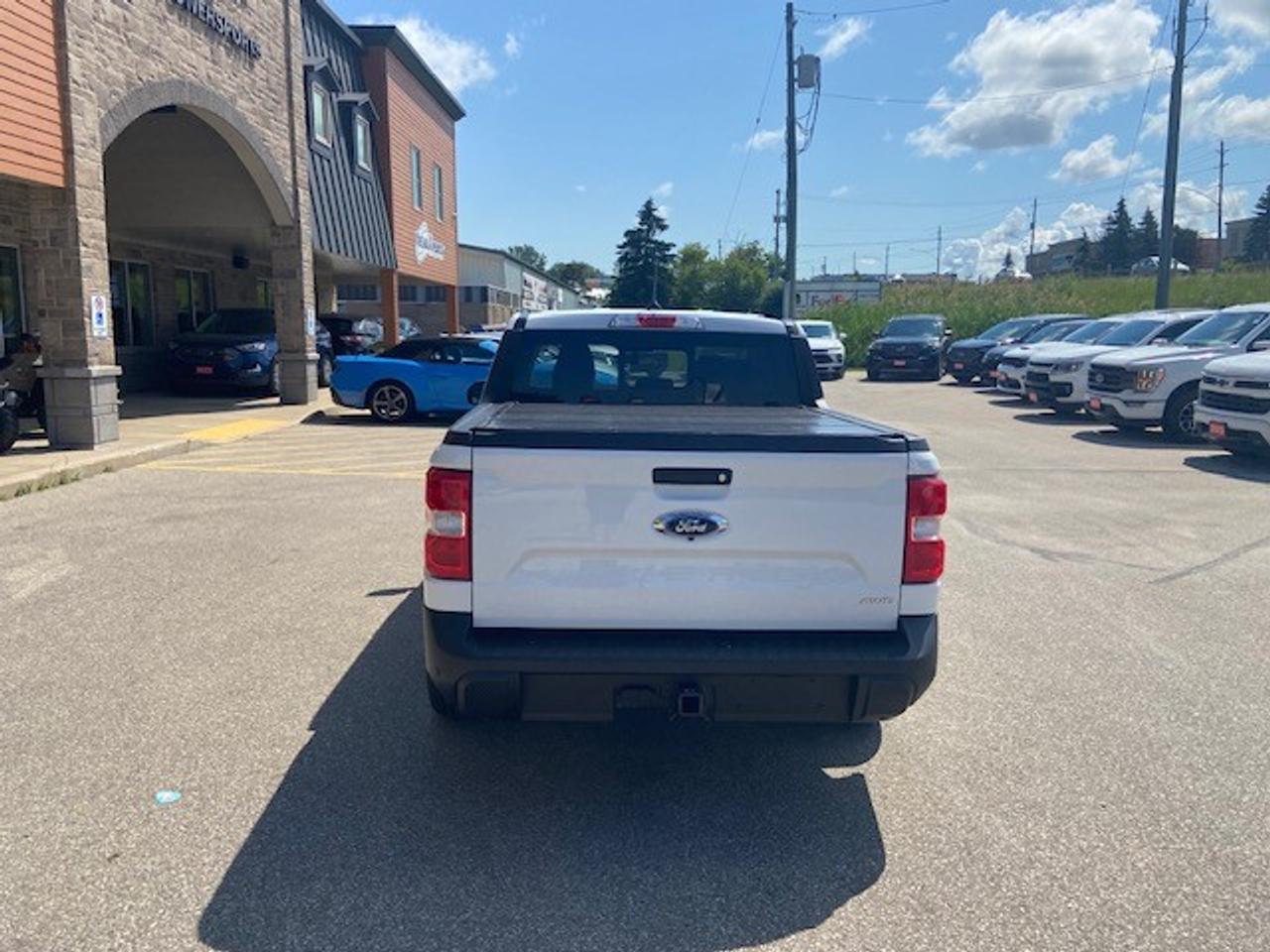 2023 Ford Maverick Lariat AWD SuperCrew Photo2