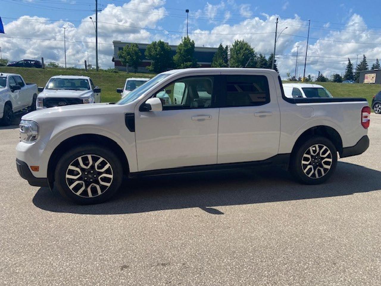 2023 Ford Maverick Lariat AWD SuperCrew Photo4
