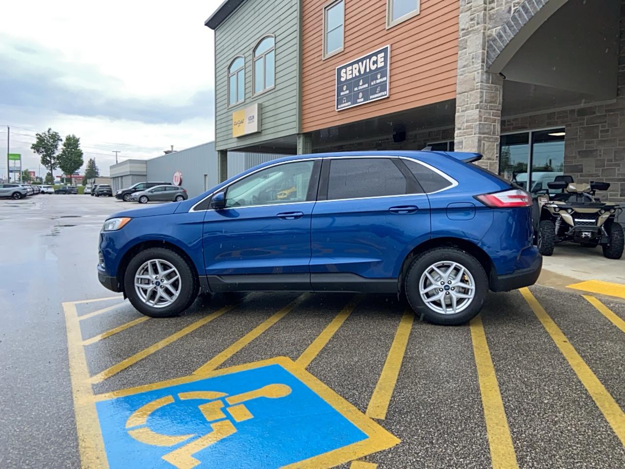 2022 Ford Edge SEL Photo